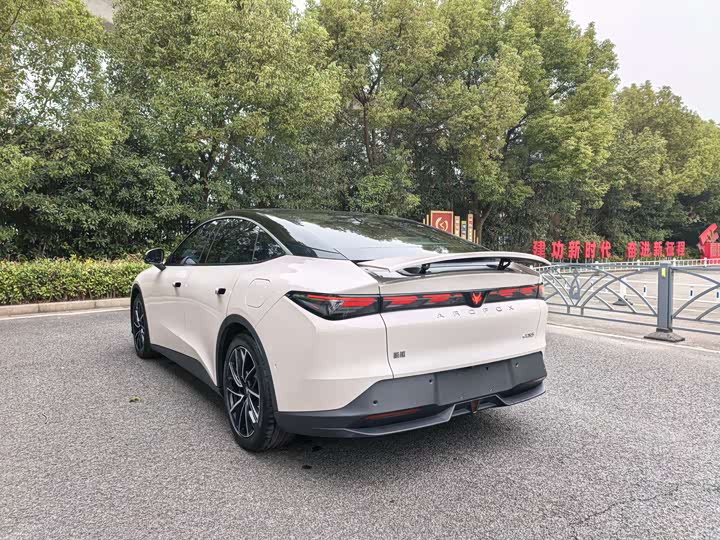 Фото 5 - BAIC Arcfox Alpha S5