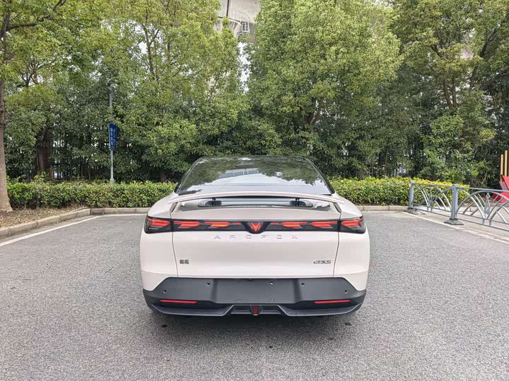 Фото 6 - BAIC Arcfox Alpha S5