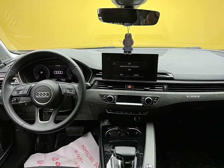 Фото 5 - Audi A4