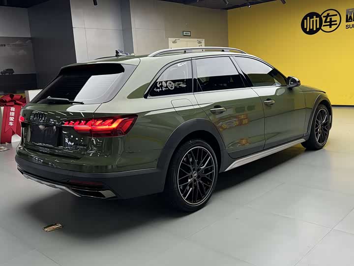 Фото 9 - Audi A4