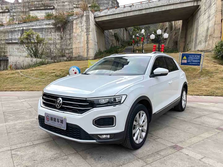 Photo 1 - Volkswagen T-Roc