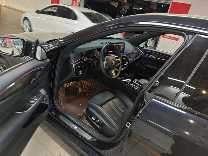 Фото 4 - BMW 6 Series GT