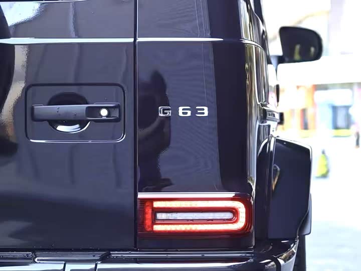 Photo 7 - Mercedes-Benz G-Class AMG