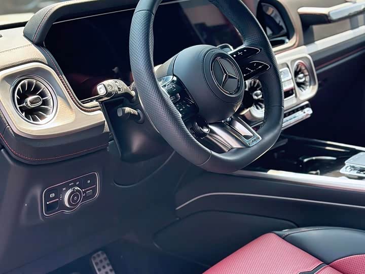 Photo 9 - Mercedes-Benz G-Class AMG