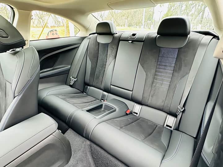 Photo 9 - BMW 2 Series