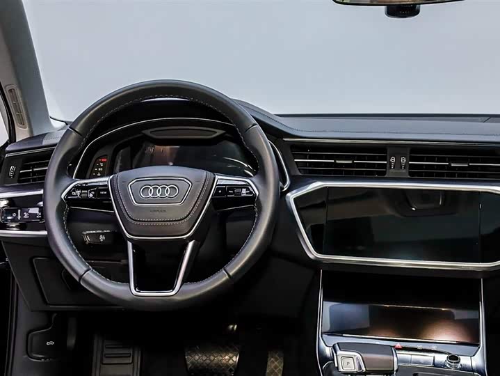 Фото 6 - Audi A6L