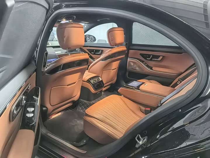 Фото 6 - Mercedes-Benz S-Class