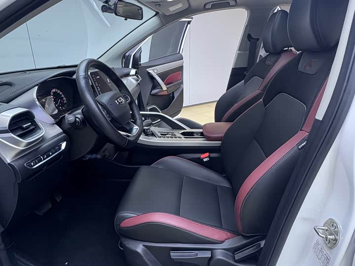 Фото 9 - Geely Coolray