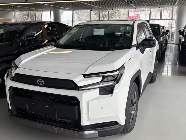 Фото 1 - Toyota RAV4