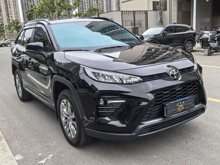 Photo 3 - Toyota Wildlander