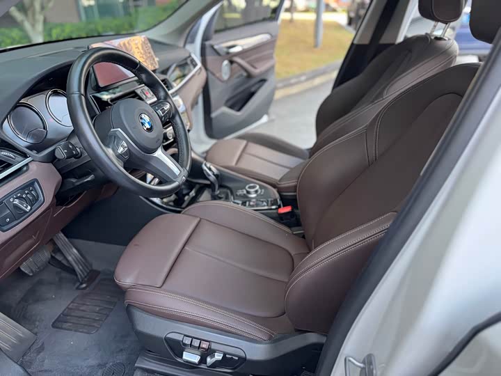 Фото 4 - BMW X1