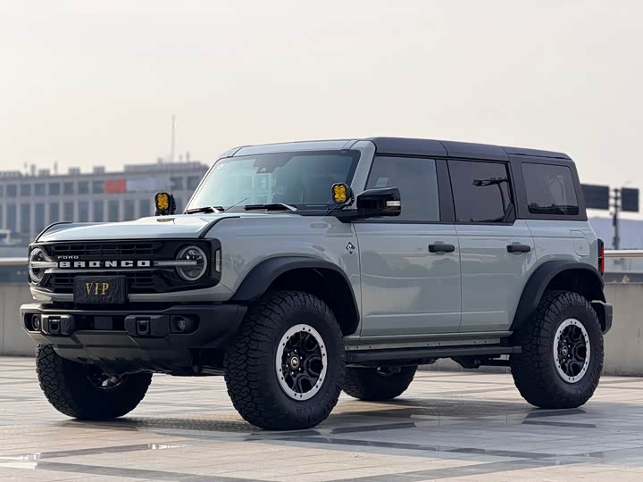 Фото 1 - Ford Bronco