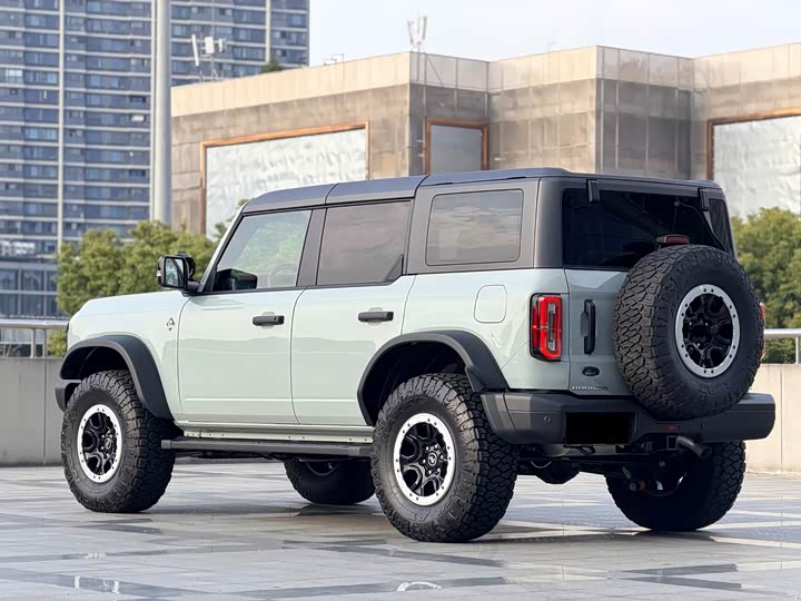 Фото 5 - Ford Bronco
