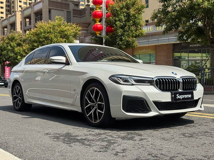 Фото 3 - BMW 5 Series