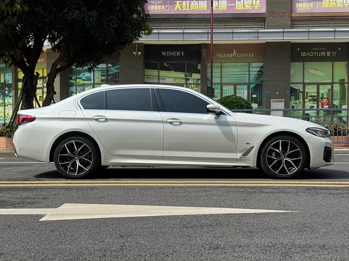 Фото 4 - BMW 5 Series