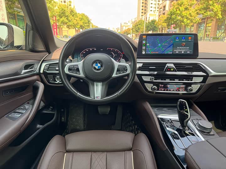 Фото 6 - BMW 5 Series