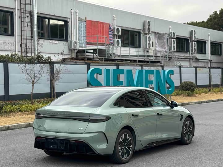 Фото 4 - BYD Seal