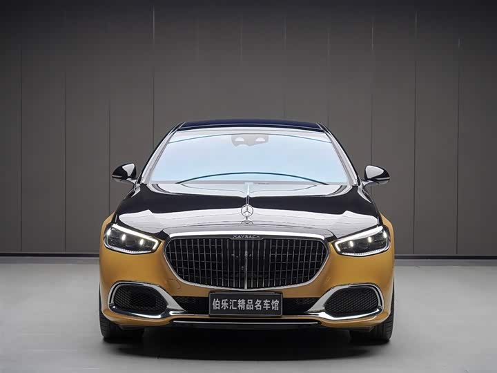 Photo 3 - Mercedes-Benz Maybach S-Class