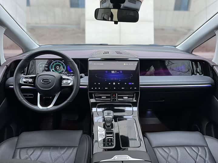 Фото 9 - GAC Trumpchi M8