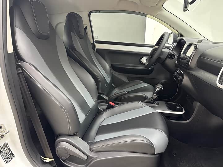 Фото 6 - Roewe Clever