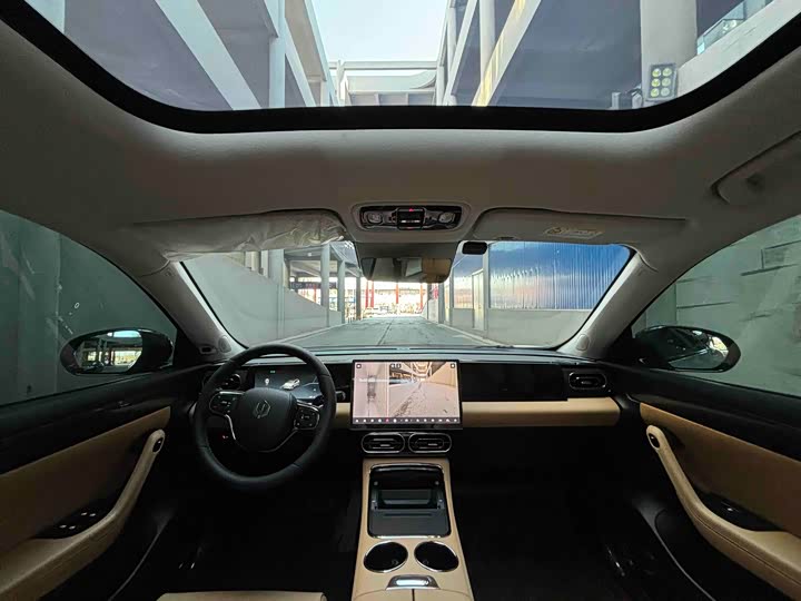 Фото 9 - Leapmotor C11