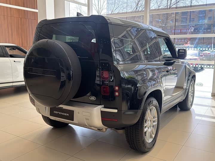 Фото 6 - Land Rover Defender