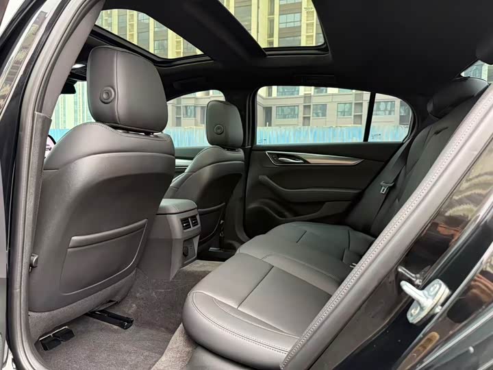 Фото 7 - Cadillac CT5