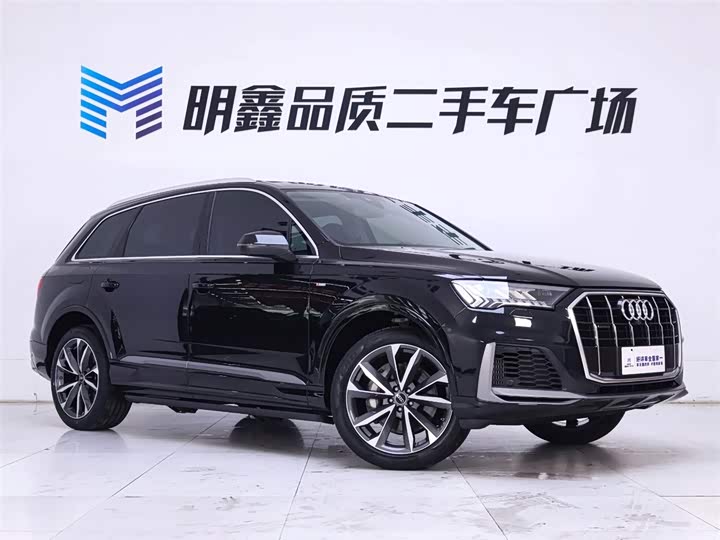 Фото 5 - Audi Q7