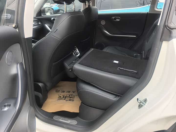 Фото 9 - Smart #1