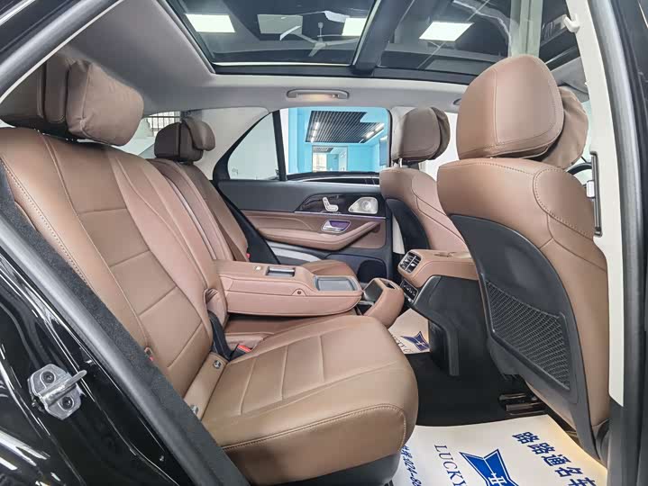 Фото 9 - Mercedes-Benz GLE-Class