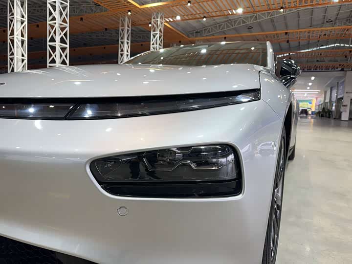 Фото 9 - XPeng P7