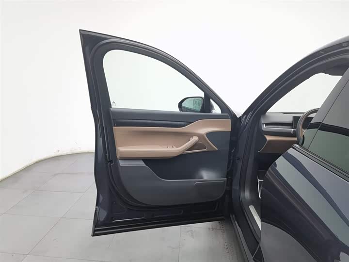 Фото 8 - Nio ES8