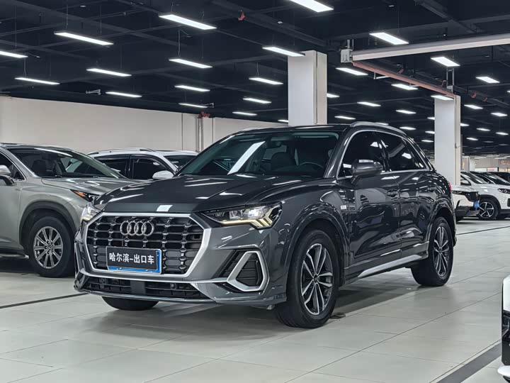 Фото 1 - Audi Q3