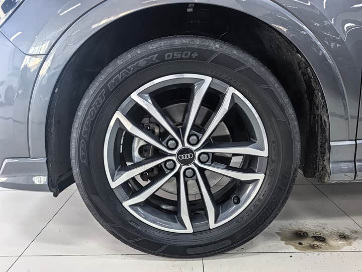 Фото 6 - Audi Q3