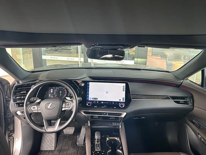 Фото 7 - Lexus RX