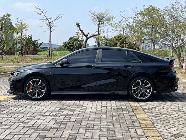 Фото 7 - GAC Trumpchi Empow R