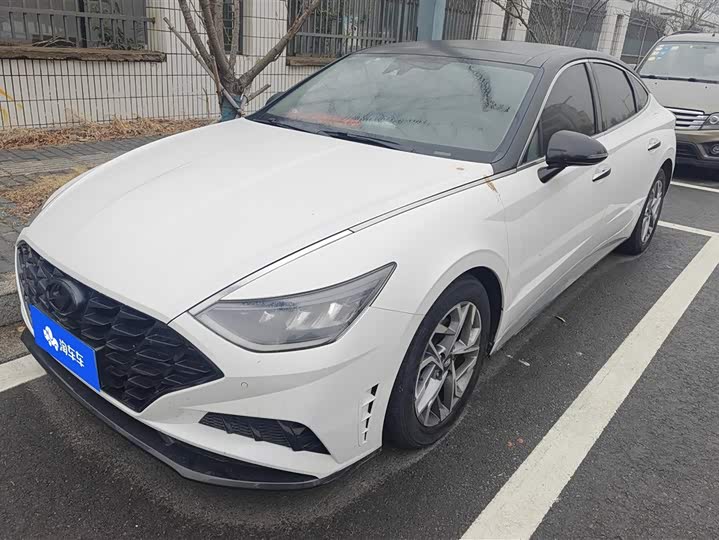 Photo 1 - Hyundai Sonata N Line