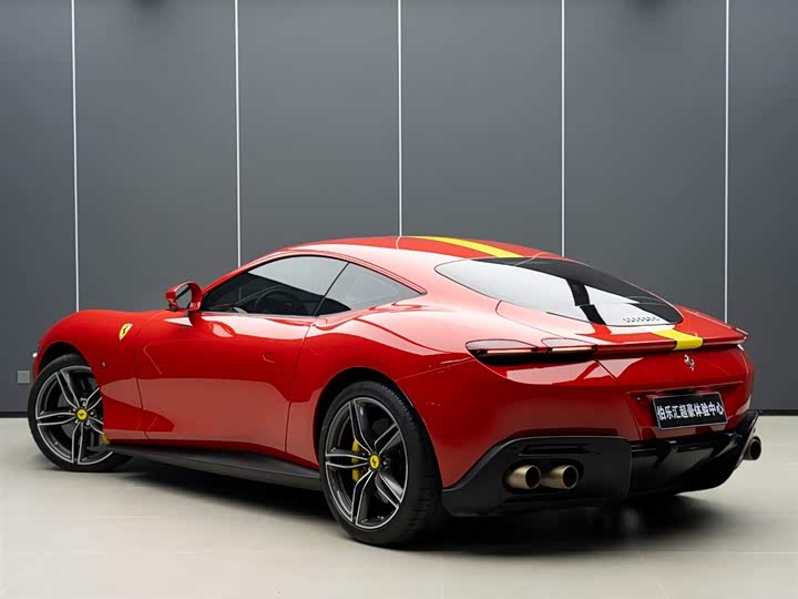Фото 6 - Ferrari Roma