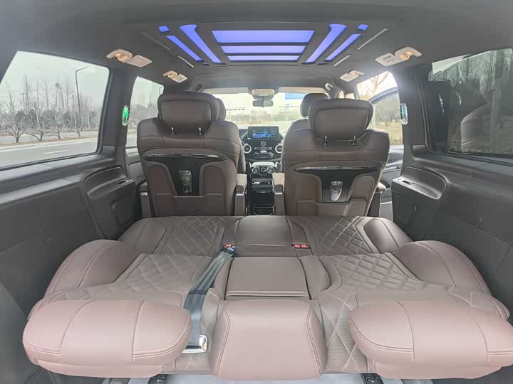 Фото 10 - Mercedes-Benz Vito