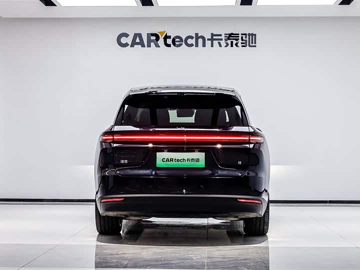 Фото 7 - LiXiang i8