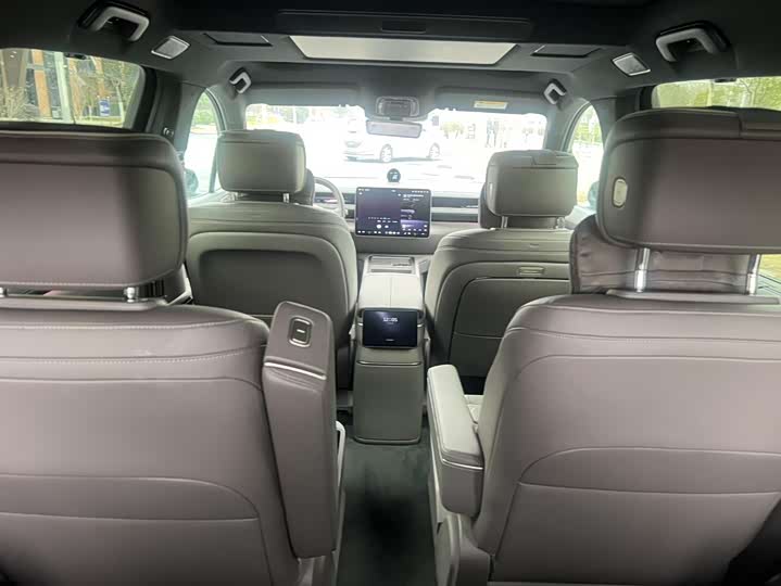 Фото 5 - Nio ES8