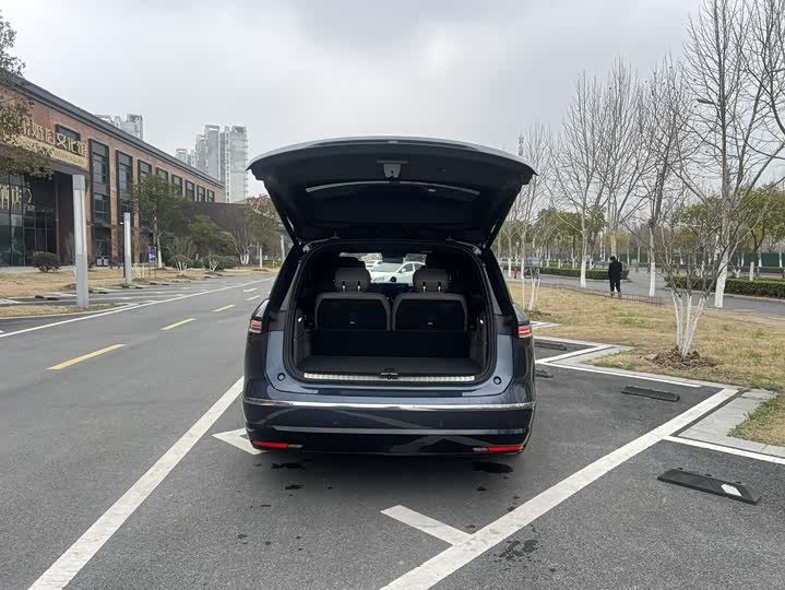 Фото 8 - Nio ES8