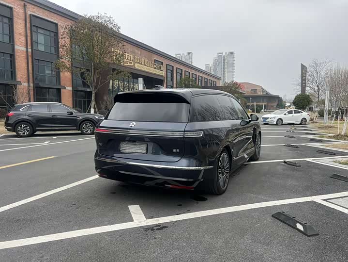 Фото 9 - Nio ES8