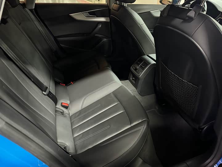 Фото 6 - Audi A5