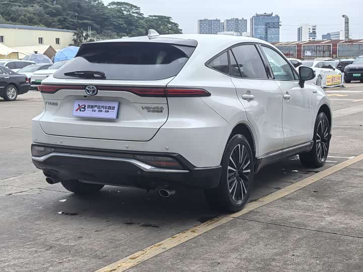 Фото 6 - Toyota Venza