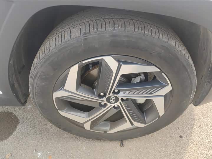 Фото 6 - Hyundai Tucson L