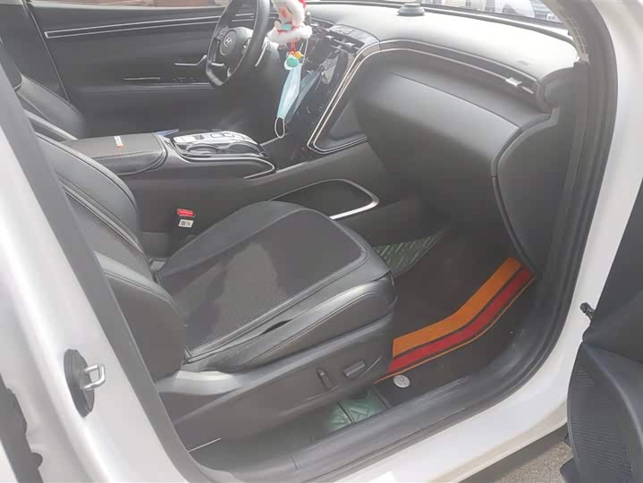 Фото 8 - Hyundai Tucson L