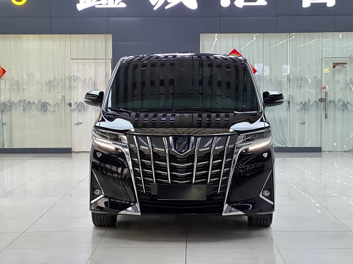 Фото 2 - Toyota Alphard
