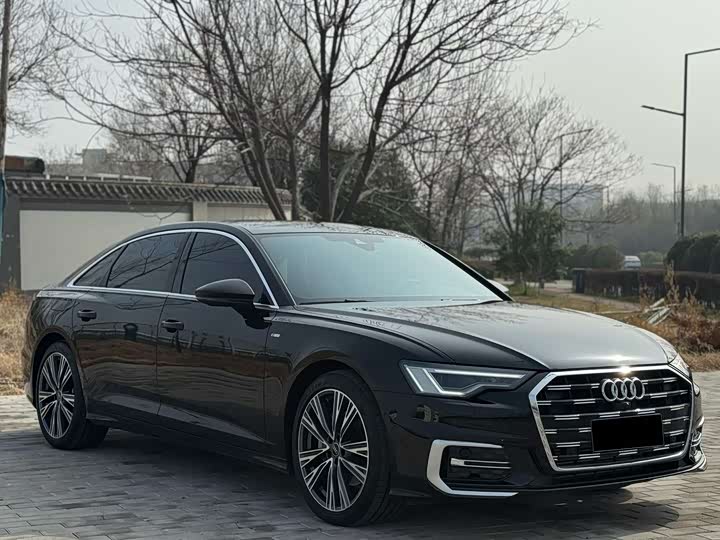 Фото 4 - Audi A6L