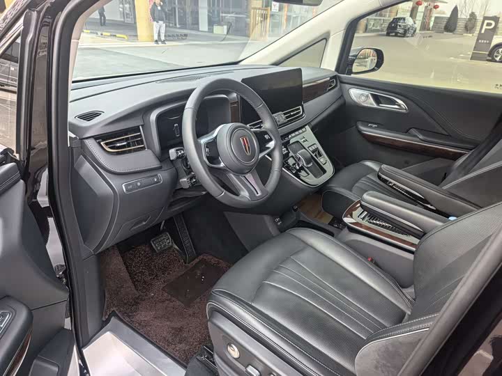 Фото 3 - Hongqi HQ9 Hybrid